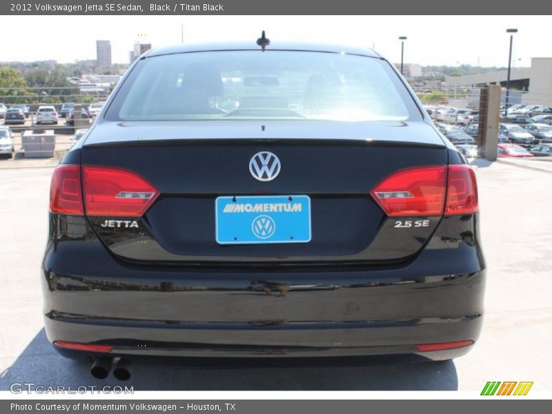 Black / Titan Black 2012 Volkswagen Jetta SE Sedan
