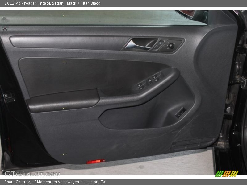 Black / Titan Black 2012 Volkswagen Jetta SE Sedan