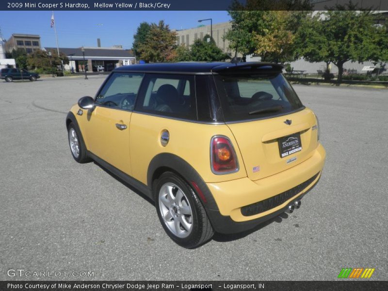 Mellow Yellow / Black/Grey 2009 Mini Cooper S Hardtop