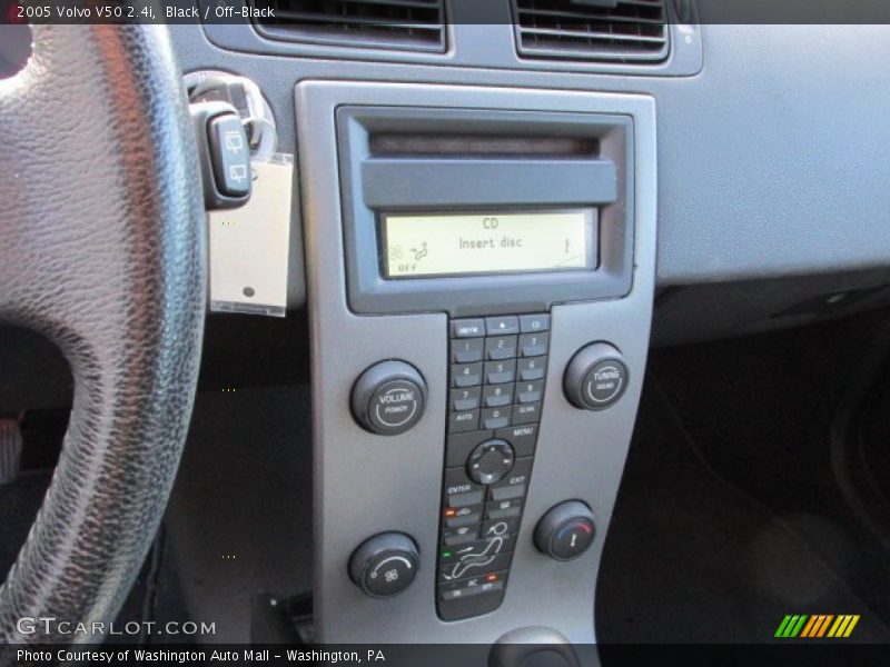 Black / Off-Black 2005 Volvo V50 2.4i