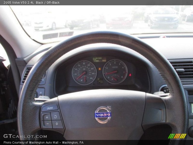 Black / Off-Black 2005 Volvo V50 2.4i