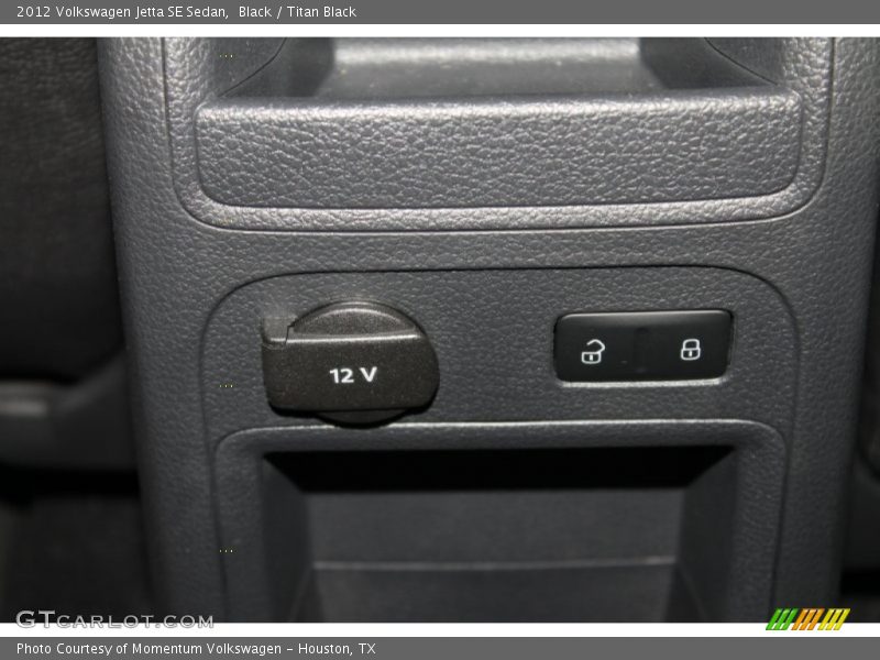 Black / Titan Black 2012 Volkswagen Jetta SE Sedan