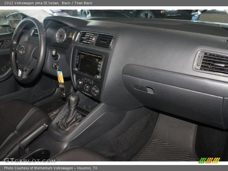 Black / Titan Black 2012 Volkswagen Jetta SE Sedan