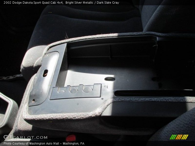 Bright Silver Metallic / Dark Slate Gray 2002 Dodge Dakota Sport Quad Cab 4x4
