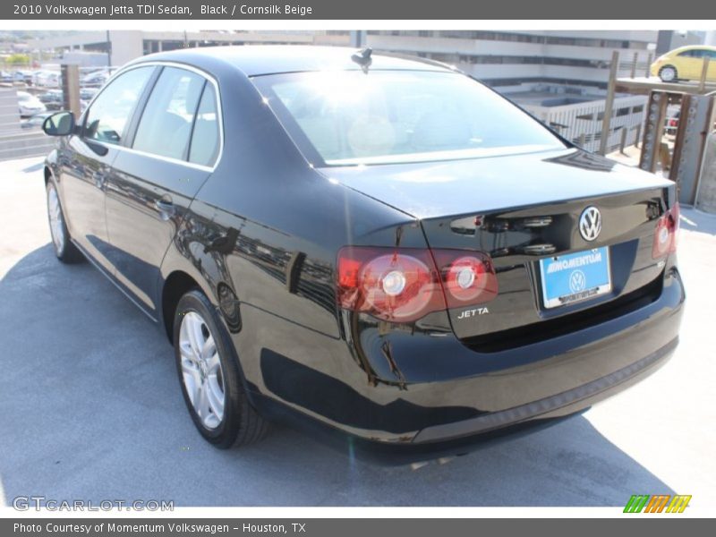 Black / Cornsilk Beige 2010 Volkswagen Jetta TDI Sedan