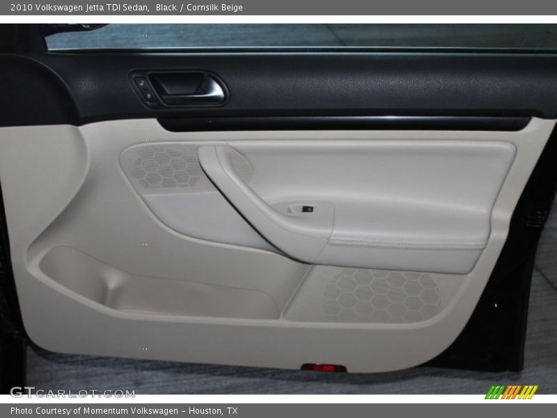 Black / Cornsilk Beige 2010 Volkswagen Jetta TDI Sedan