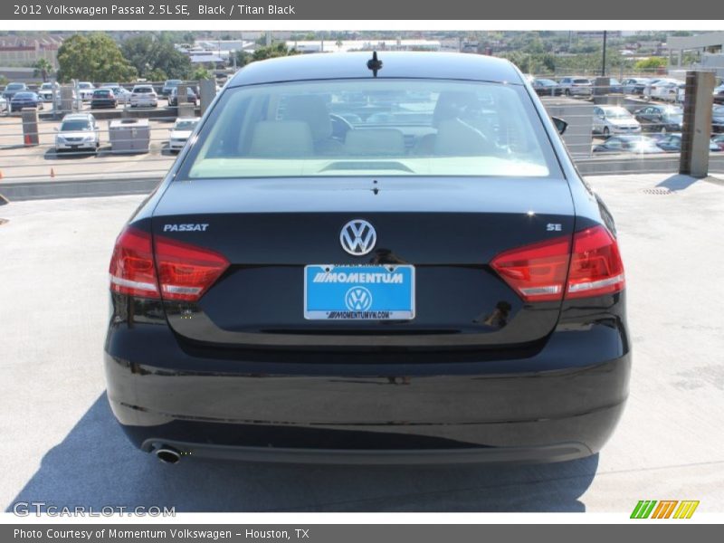 Black / Titan Black 2012 Volkswagen Passat 2.5L SE
