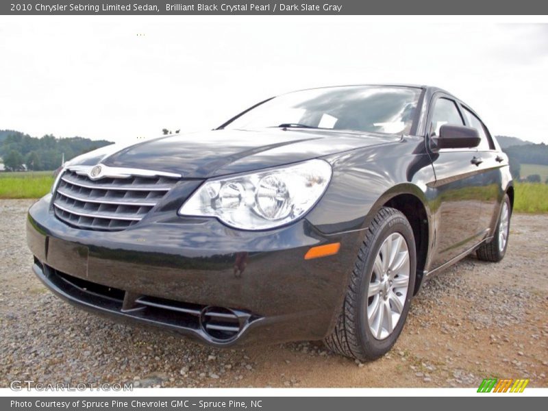 Front 3/4 View of 2010 Sebring Limited Sedan