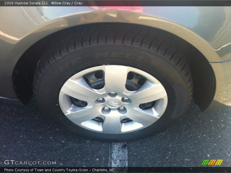 Willow Gray / Gray 2009 Hyundai Sonata GLS