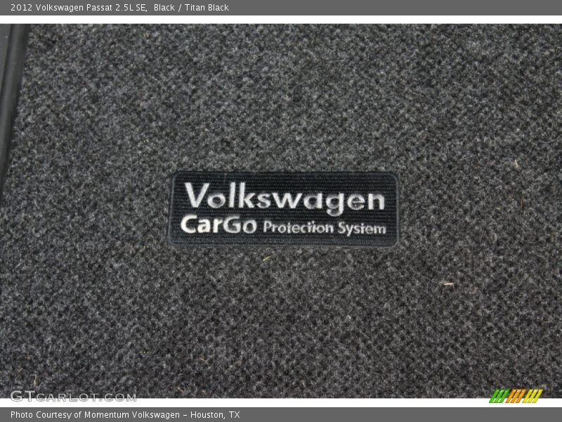 Black / Titan Black 2012 Volkswagen Passat 2.5L SE