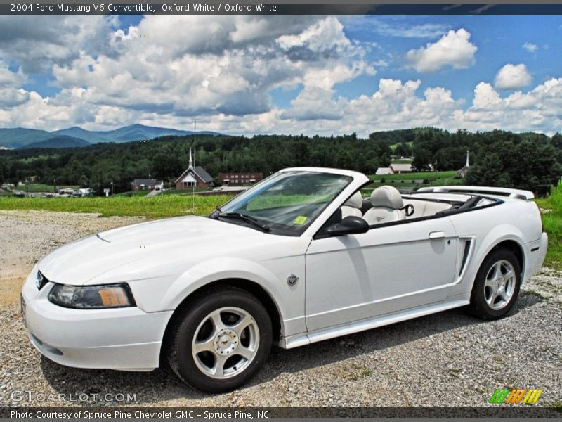 Front 3/4 View of 2004 Mustang V6 Convertible