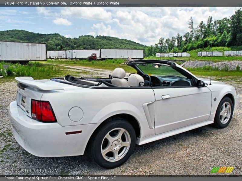 Oxford White / Oxford White 2004 Ford Mustang V6 Convertible