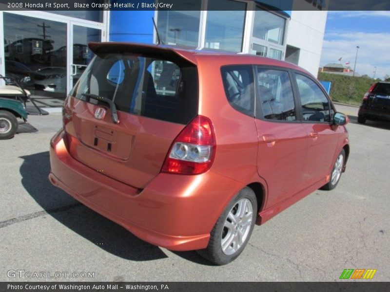 Blaze Orange Metallic / Black/Grey 2008 Honda Fit Sport