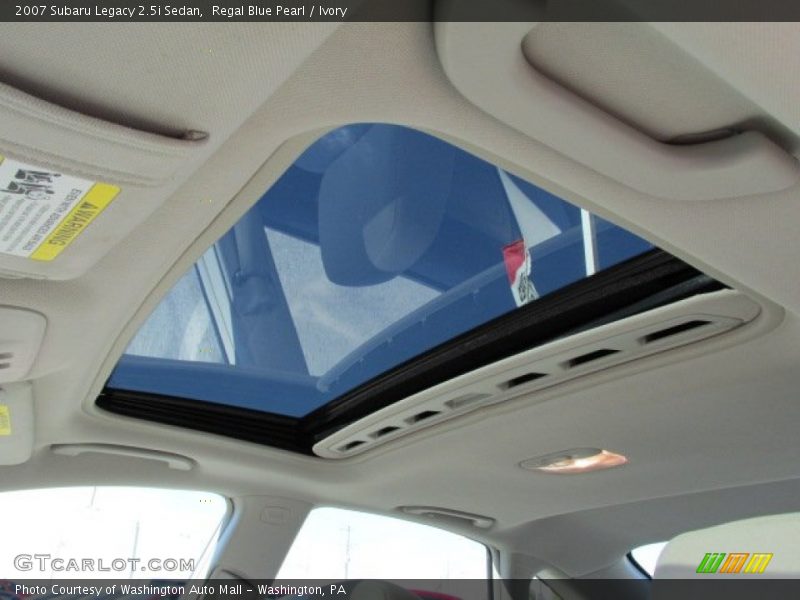 Regal Blue Pearl / Ivory 2007 Subaru Legacy 2.5i Sedan