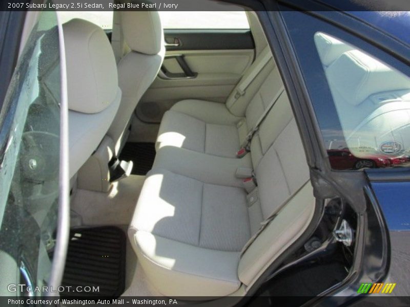 Regal Blue Pearl / Ivory 2007 Subaru Legacy 2.5i Sedan