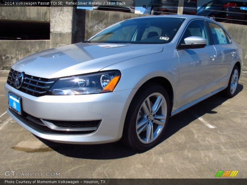 Reflex Silver Metallic / Titan Black 2014 Volkswagen Passat TDI SE