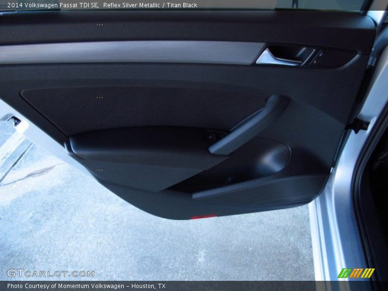 Reflex Silver Metallic / Titan Black 2014 Volkswagen Passat TDI SE