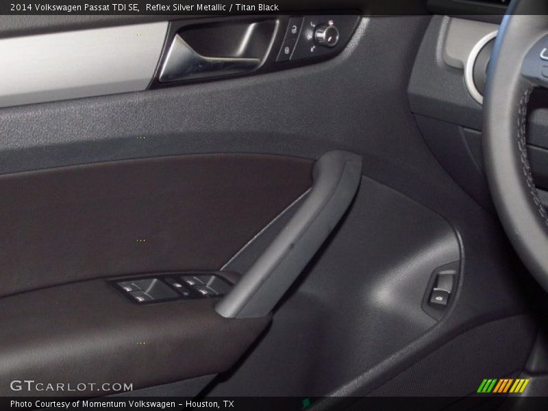 Reflex Silver Metallic / Titan Black 2014 Volkswagen Passat TDI SE