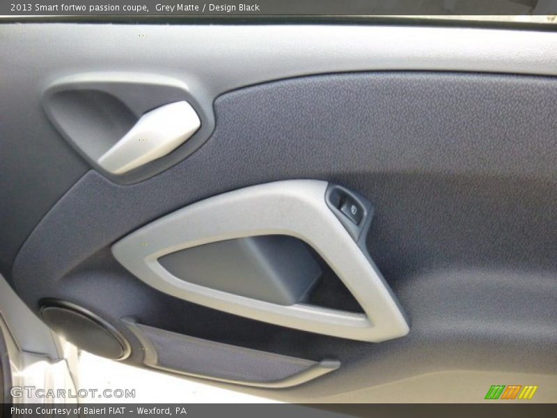 Grey Matte / Design Black 2013 Smart fortwo passion coupe