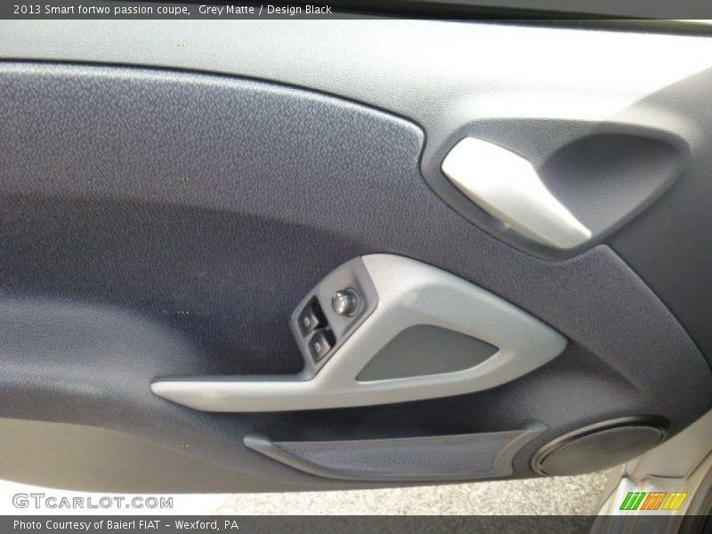 Grey Matte / Design Black 2013 Smart fortwo passion coupe
