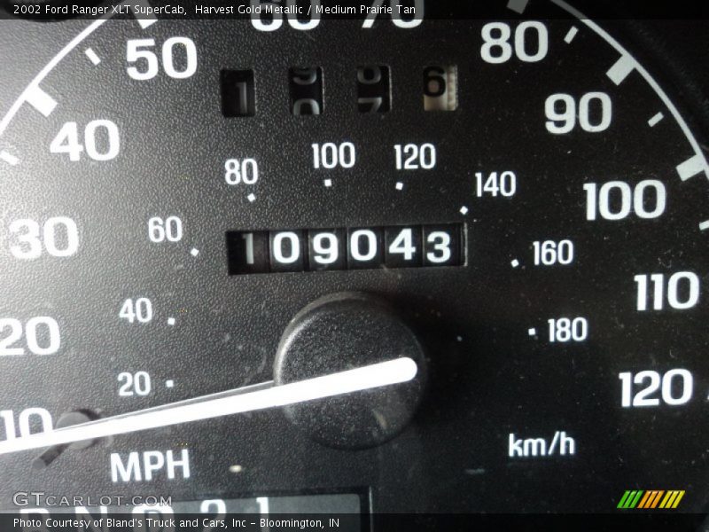 Harvest Gold Metallic / Medium Prairie Tan 2002 Ford Ranger XLT SuperCab