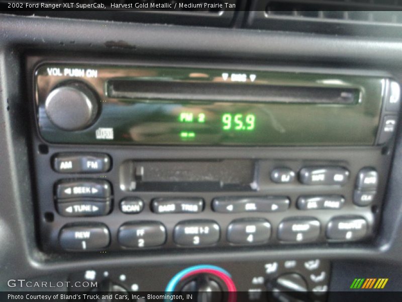 Harvest Gold Metallic / Medium Prairie Tan 2002 Ford Ranger XLT SuperCab