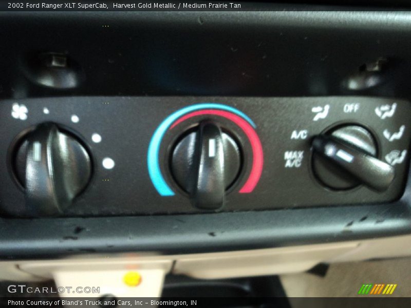 Harvest Gold Metallic / Medium Prairie Tan 2002 Ford Ranger XLT SuperCab