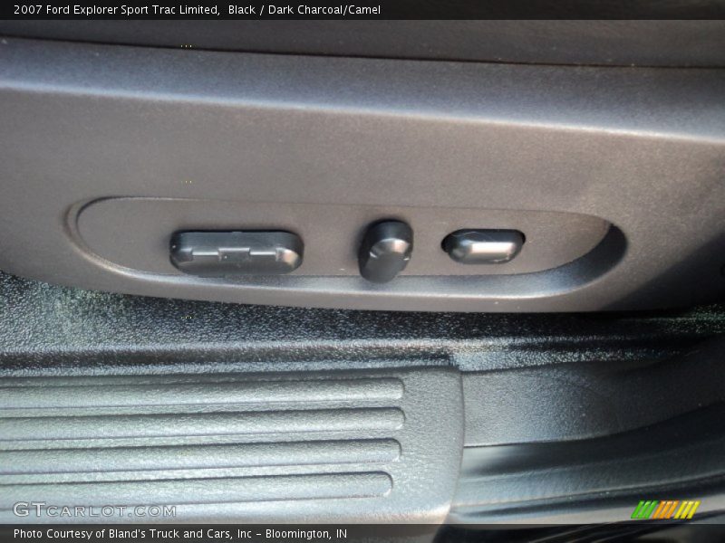 Black / Dark Charcoal/Camel 2007 Ford Explorer Sport Trac Limited