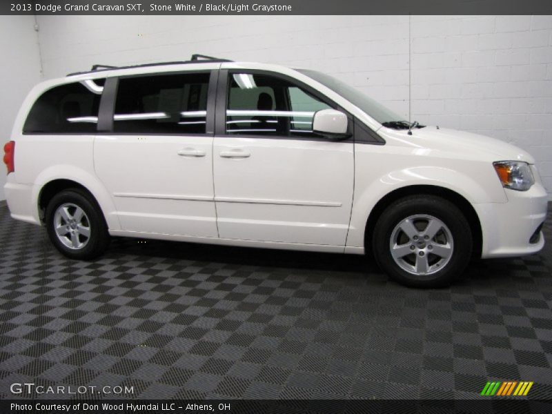 Stone White / Black/Light Graystone 2013 Dodge Grand Caravan SXT