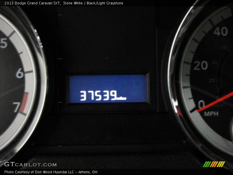 Stone White / Black/Light Graystone 2013 Dodge Grand Caravan SXT
