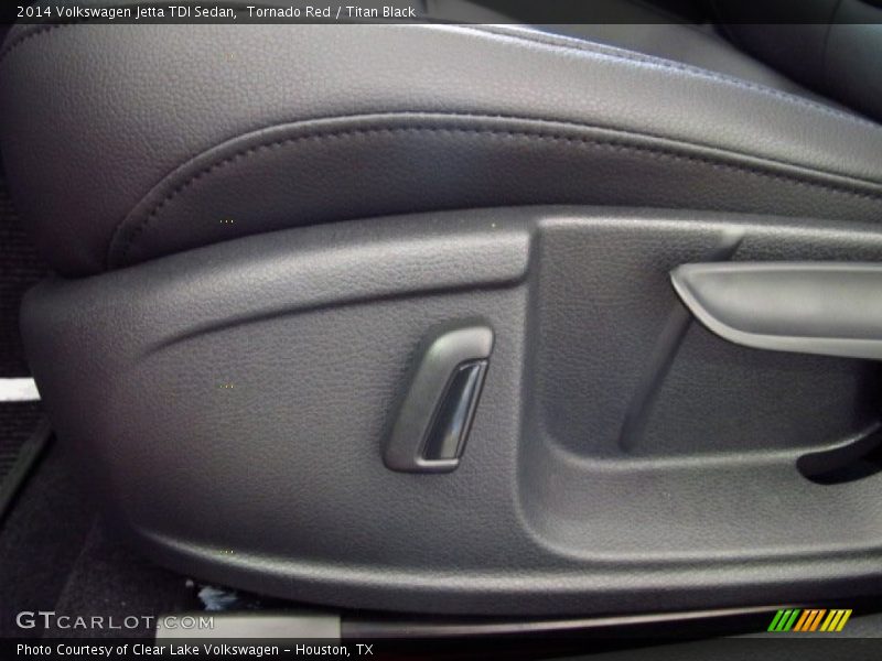 Tornado Red / Titan Black 2014 Volkswagen Jetta TDI Sedan