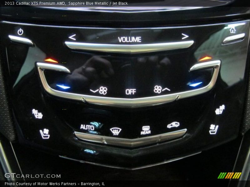 Controls of 2013 XTS Premium AWD