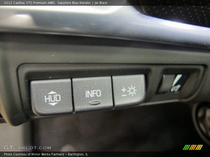 Controls of 2013 XTS Premium AWD