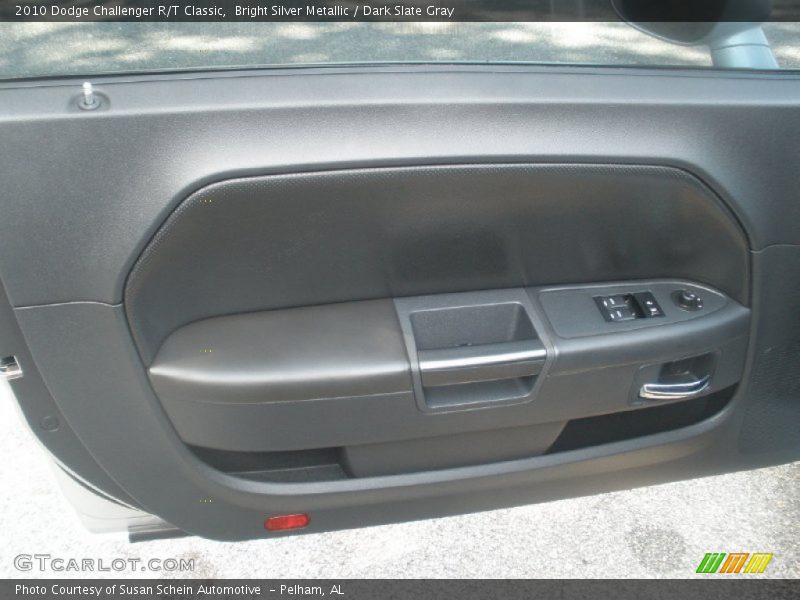 Bright Silver Metallic / Dark Slate Gray 2010 Dodge Challenger R/T Classic