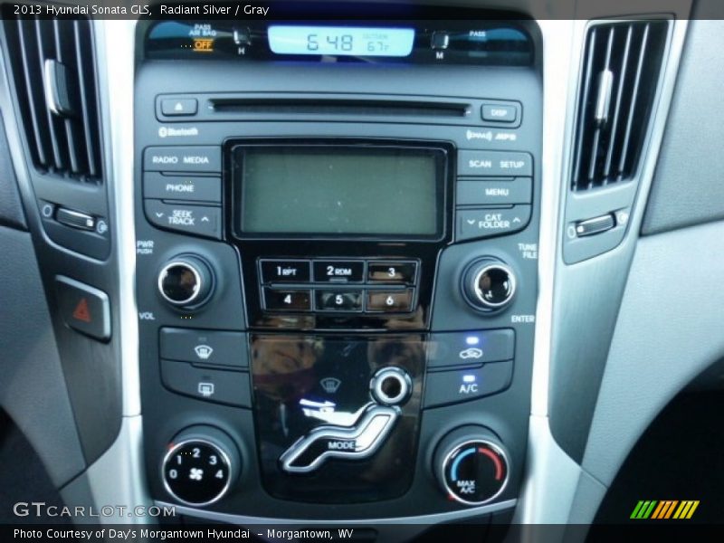 Radiant Silver / Gray 2013 Hyundai Sonata GLS