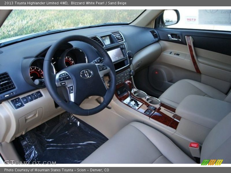 Blizzard White Pearl / Sand Beige 2013 Toyota Highlander Limited 4WD