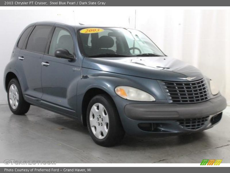 Front 3/4 View of 2003 PT Cruiser 