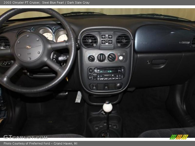 Dashboard of 2003 PT Cruiser 