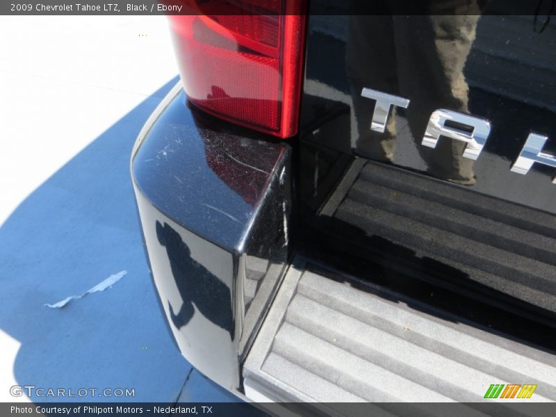 Black / Ebony 2009 Chevrolet Tahoe LTZ