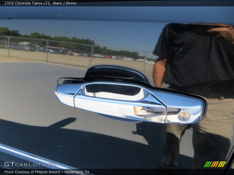 Black / Ebony 2009 Chevrolet Tahoe LTZ