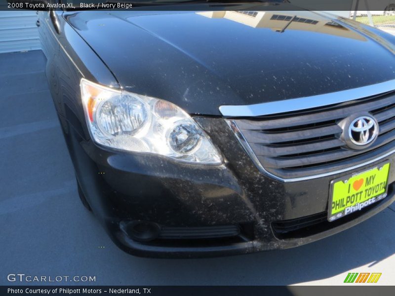 Black / Ivory Beige 2008 Toyota Avalon XL
