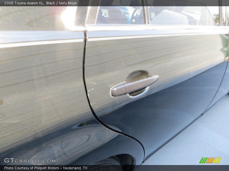 Black / Ivory Beige 2008 Toyota Avalon XL