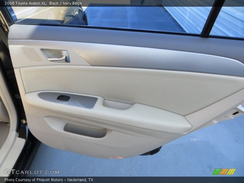 Black / Ivory Beige 2008 Toyota Avalon XL