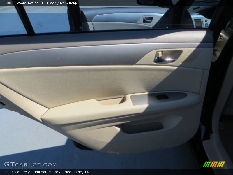 Black / Ivory Beige 2008 Toyota Avalon XL