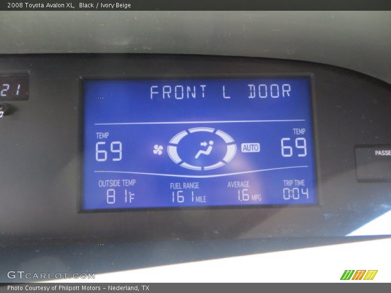 Black / Ivory Beige 2008 Toyota Avalon XL