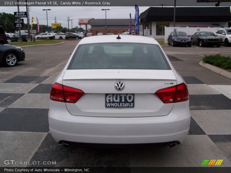 Candy White / Moonrock Gray 2012 Volkswagen Passat V6 SE
