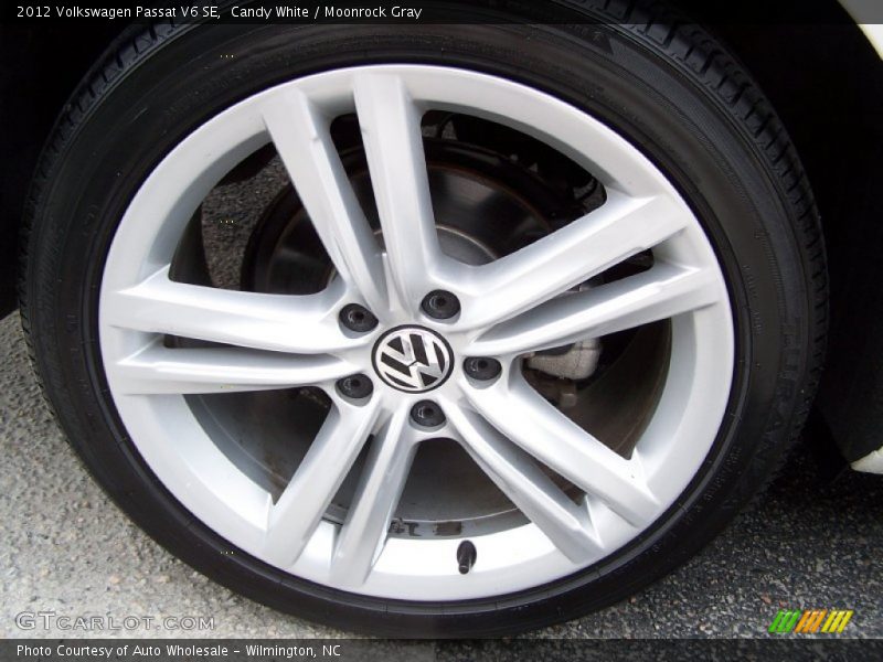 Candy White / Moonrock Gray 2012 Volkswagen Passat V6 SE
