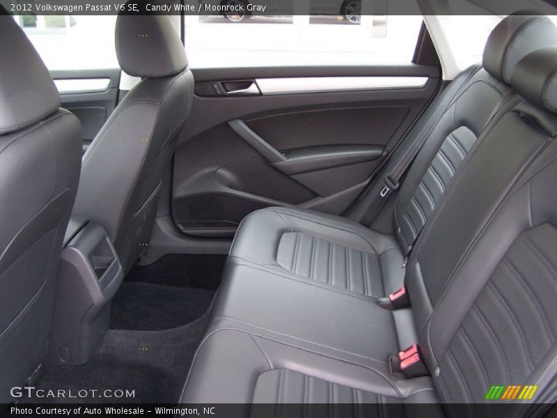 Candy White / Moonrock Gray 2012 Volkswagen Passat V6 SE