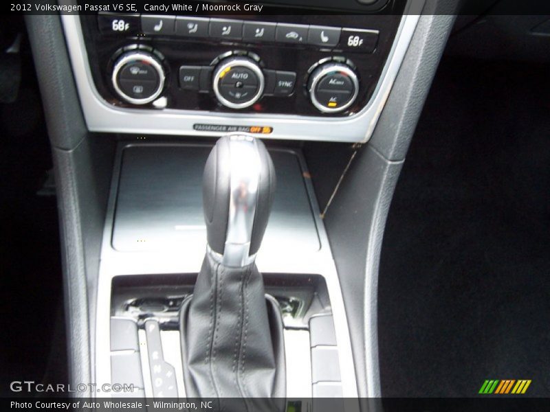 Candy White / Moonrock Gray 2012 Volkswagen Passat V6 SE