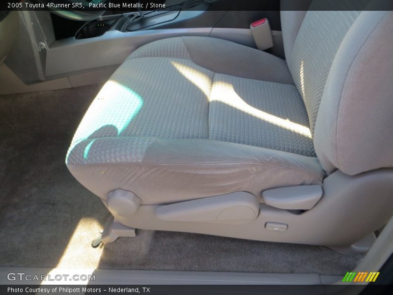 Pacific Blue Metallic / Stone 2005 Toyota 4Runner SR5